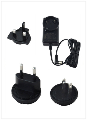 محول قابس قابل للتبديل بجهد 12 فولت تيار متردد تيار مستمر بموجب الموافقة القياسية IEC 62368
